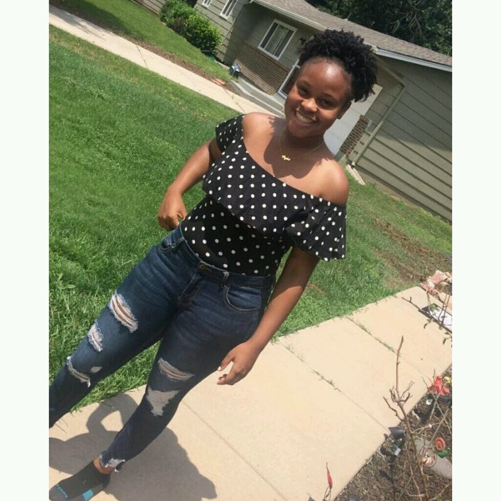 Meet your Posher, Amari